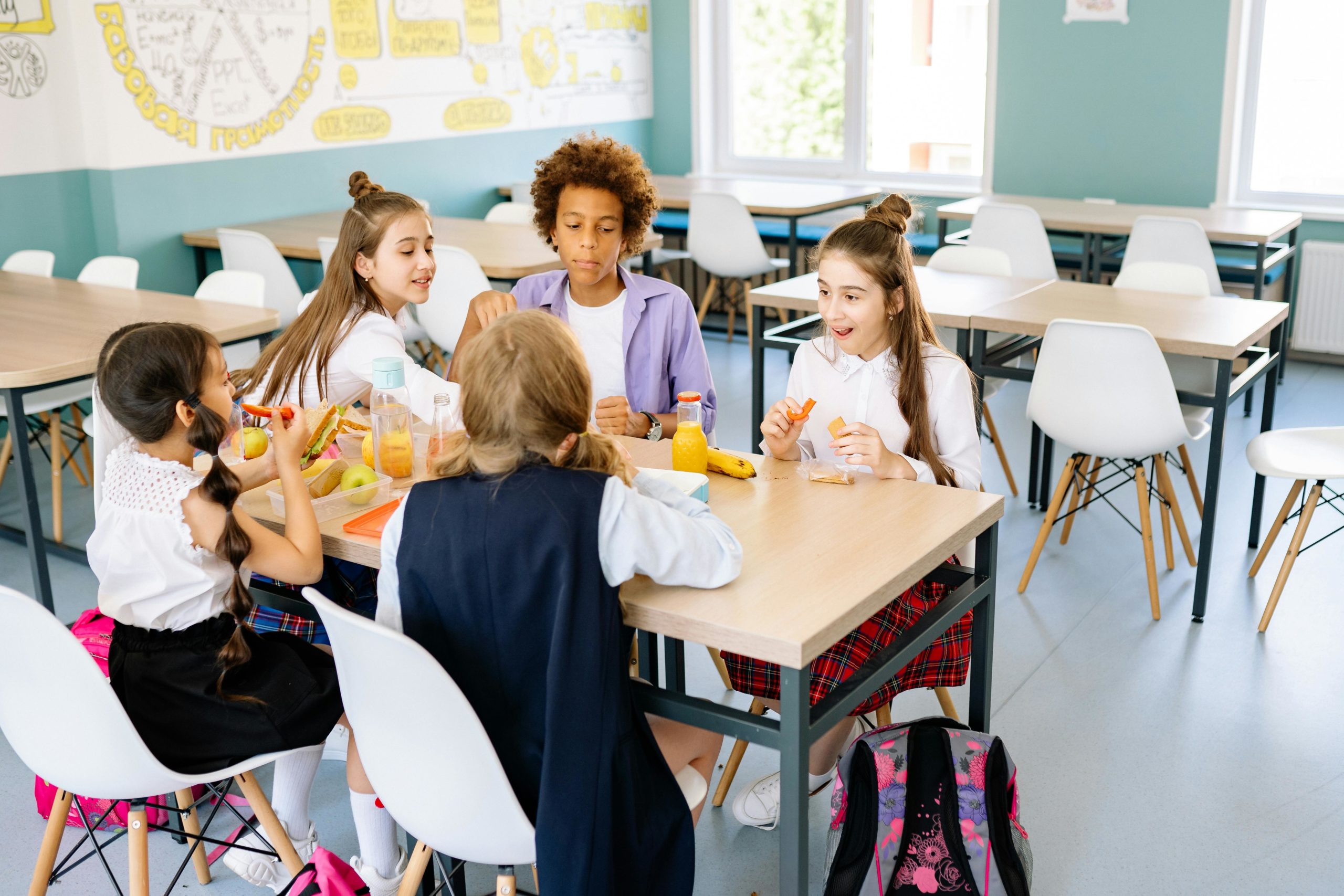 Pexels yankrukov 8617514 Guide école